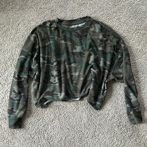 Boxy cut crop camo top